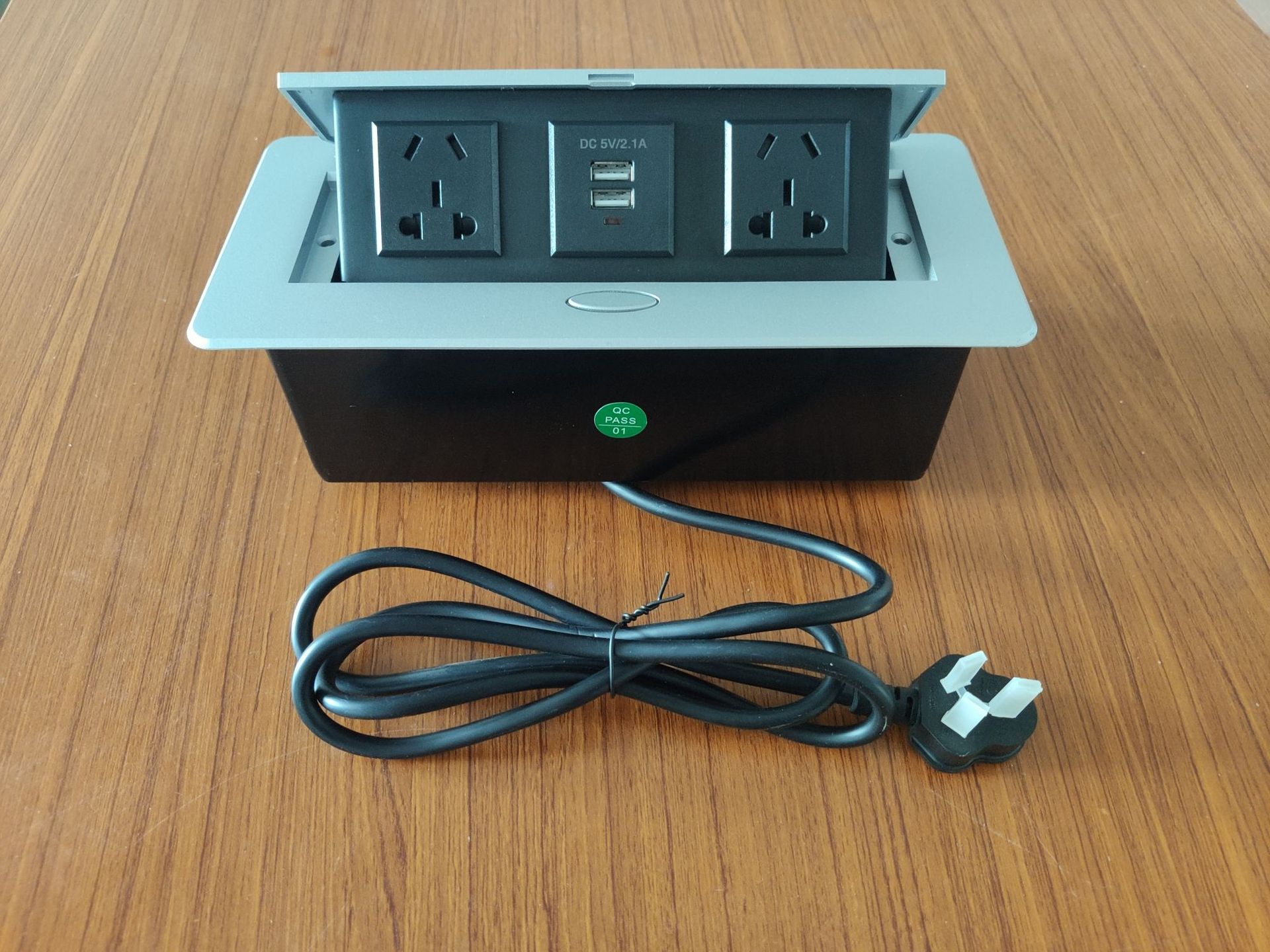 Pop-Up Desktop Power Socket - Hidden Aluminum Outlet with USB Ports
