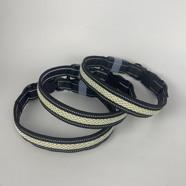 LED Dog Collar USB Rechargeable - Light Up Safety Collar for Night Walks with Adjustable Sizes